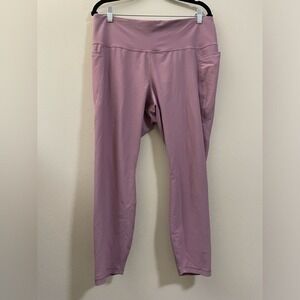 Old Navy Active High Rise Workout Leggings in Mauve Pink - 2X‎
